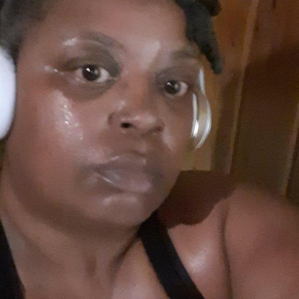LATOSHIA